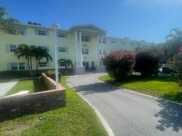 230 Columbia Dr APT 311