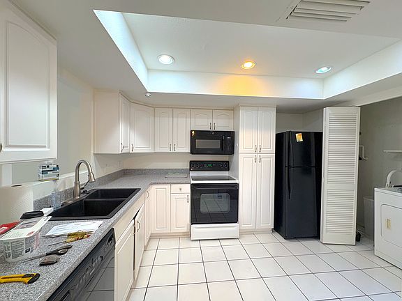 5th image of 1225 E Avenida Hermosa