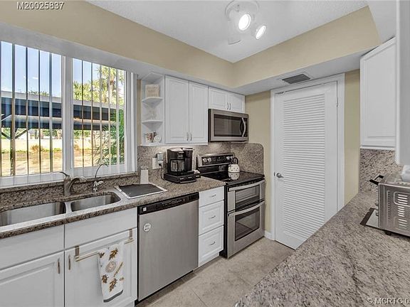3rd image of 3412 NE Causeway Blvd APT 16-104