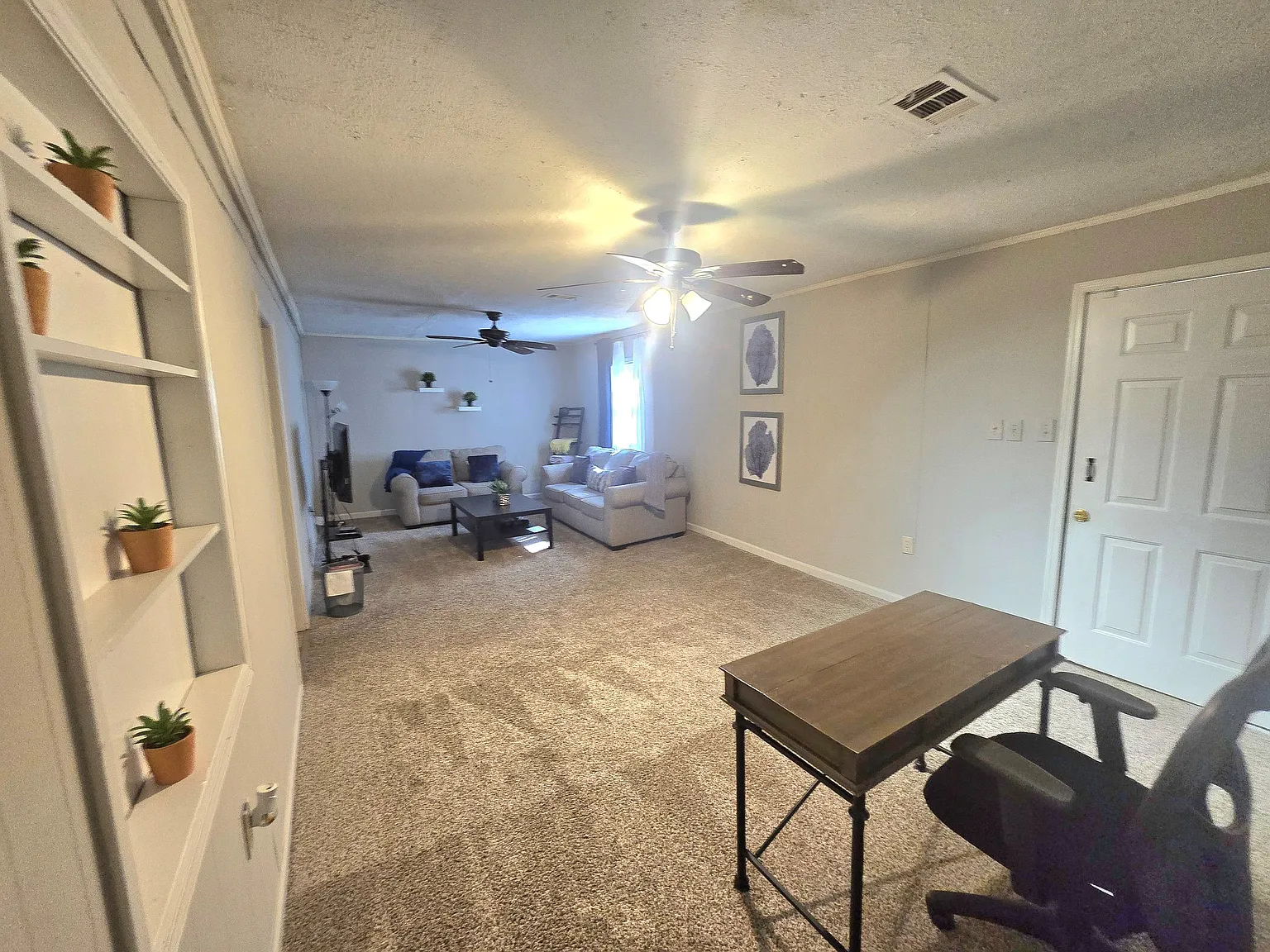 3 bed, 1232 sqft, $1,500 — Photo 2