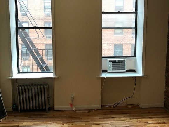 5th image of 11 Stanton St #4AC