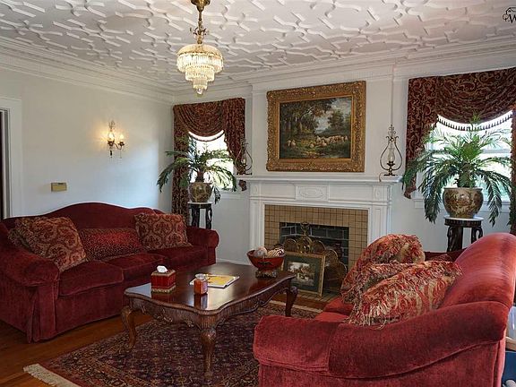 4th image of 2110 Hiawatha Blvd