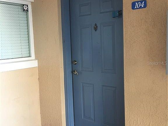 2nd image of 522 Villa Del Sol Cir APT 104