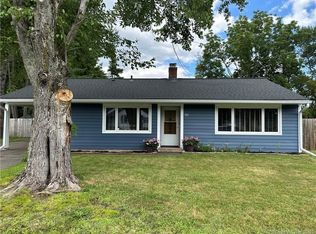 88 Green Manor Dr, East Hartford, CT 06118