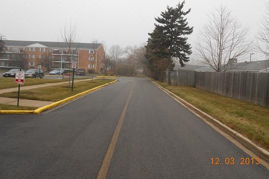 2nd image of 1120 N Farnsworth Ave Unit 2