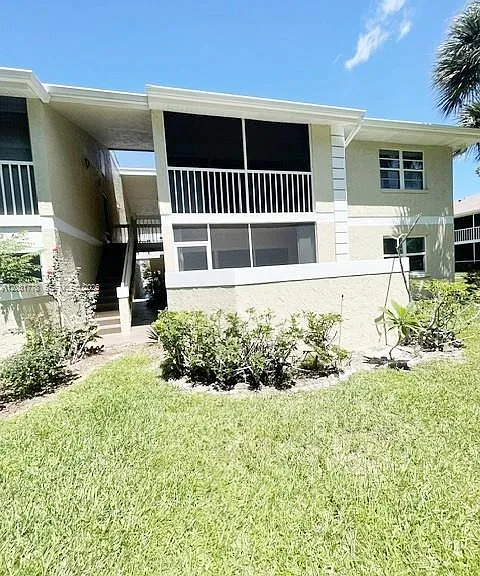 1548 SE Royal Green Cir #108 — Photo 13