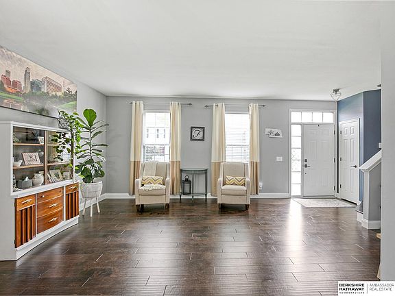 5th image of 4712 S 194th Ave