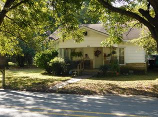1323 N Detroit Ave, Russellville, AR 72801