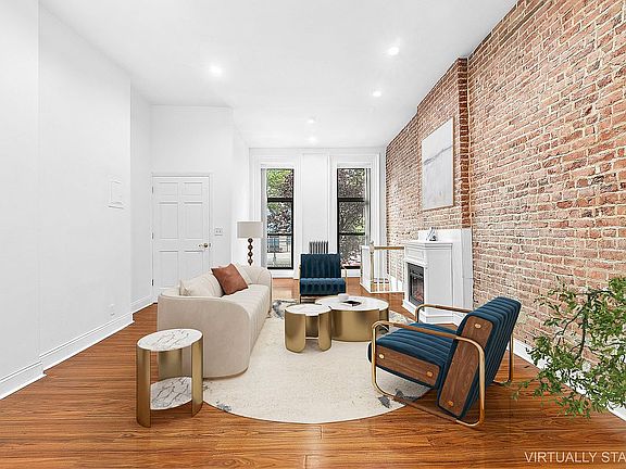2nd image of 654 Lafayette Ave