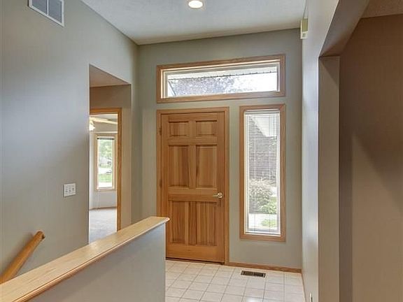4th image of 17151 Oakmont St