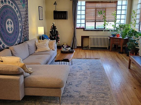 2nd image of 768 Ogden St S APT 3