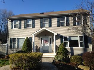 41 Ridge Ln, Shelton, CT 06484