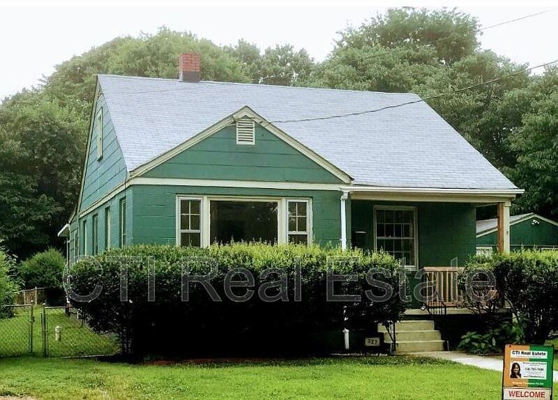 1st image of 322 Virginia Ave