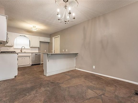4th image of 4928 NW 20th St
