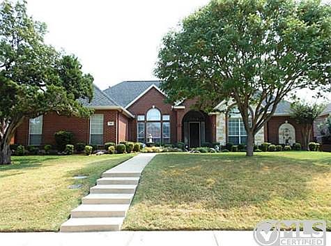 2nd image of 710 Sleepy Hollow Dr