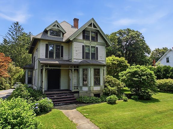 3rd image of 33 Gilbert St