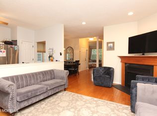 33 Austin St, Tinton Falls, NJ 07712