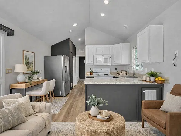 9252 E Broadway Rd #140, Mesa, AZ 85208