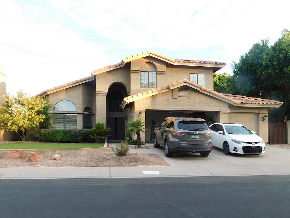 1st image of 1202 W Iris Dr