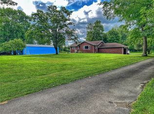 14 Steingrabe Rd E, New Wilmington, PA 16142