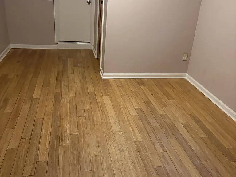 big bedroom 4 with large closet