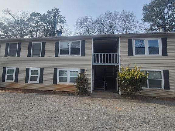4th image of 113 Mark Twain Cir APT A