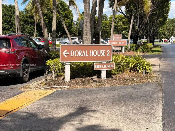 9805 NW 52nd St APT 204, Doral, FL 33178