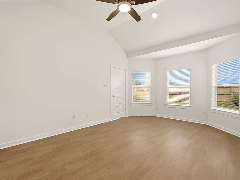 32503 Midsummer Dr — Photo 14