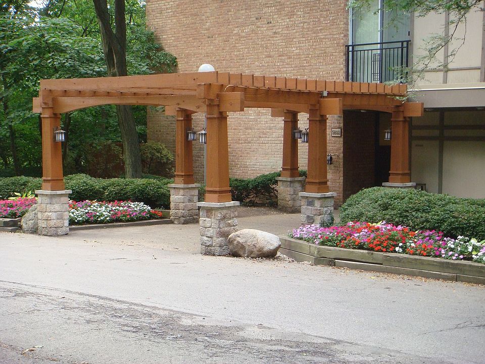 1st image of 5800 Oakwood Dr Unit 1L