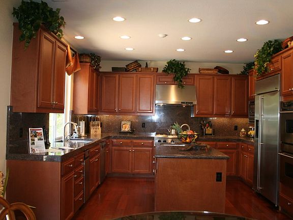 2nd image of 1082 Nunzio Ct