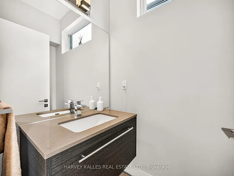235 Cedarvale Ave — Photo 16