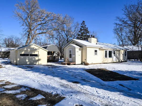 7508 Iris Dr N, Brooklyn Park, MN 55428
