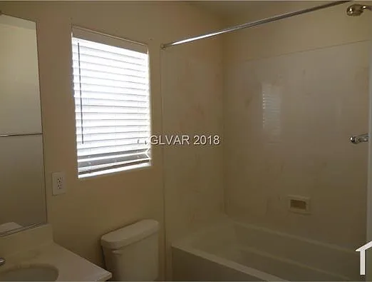 4738 Golden Shimmer Ave — Photo 12