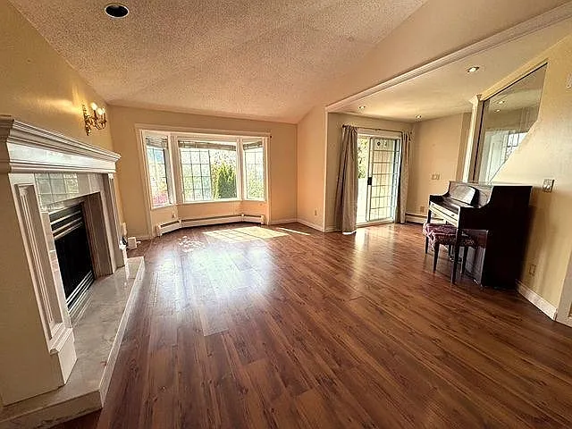 92 Ravine Dr