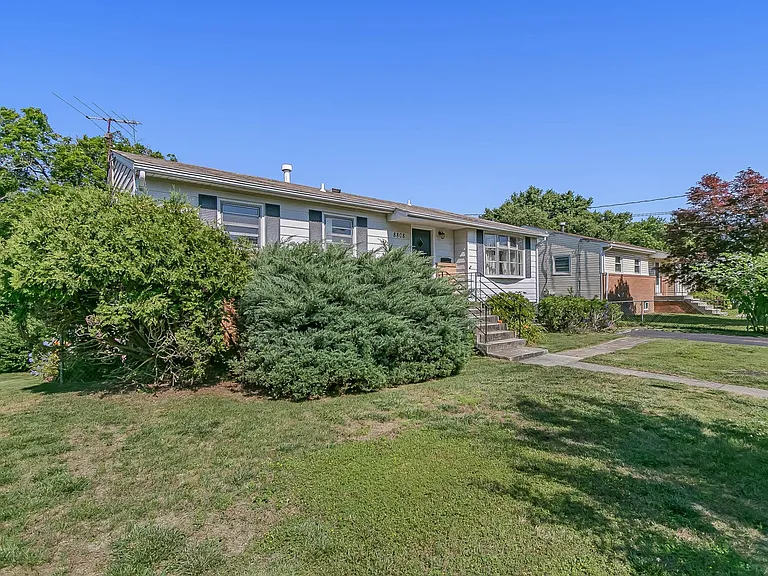 8808 Patricia Ct — Photo 23