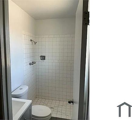 5th image of 7723 W Reade Ave