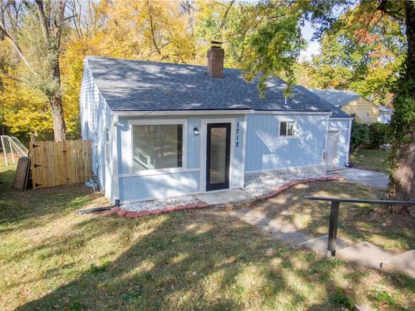 1712 S Brookside Ave, Independence, MO 64052