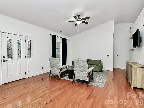 4th image of 361 China Grove Rd