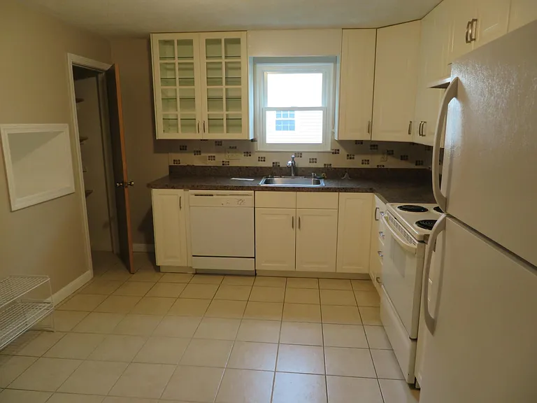 2 Bryon Rd #2 — Photo 10