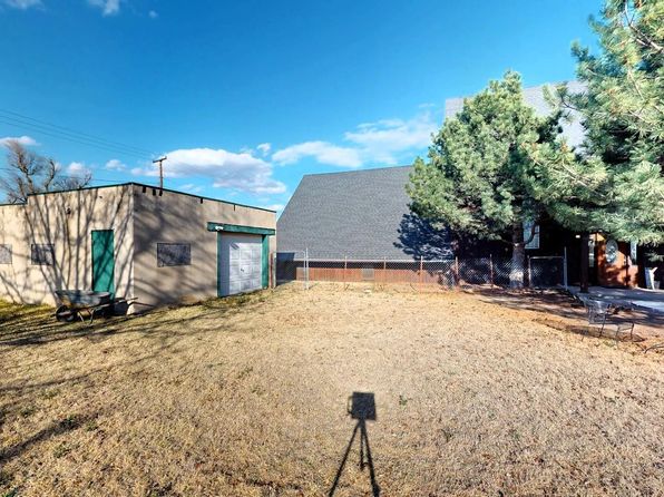 204 NW 1st St, Laverne, OK 73848