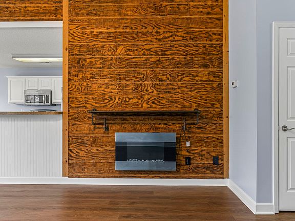 5th image of 505 Whitebark St.