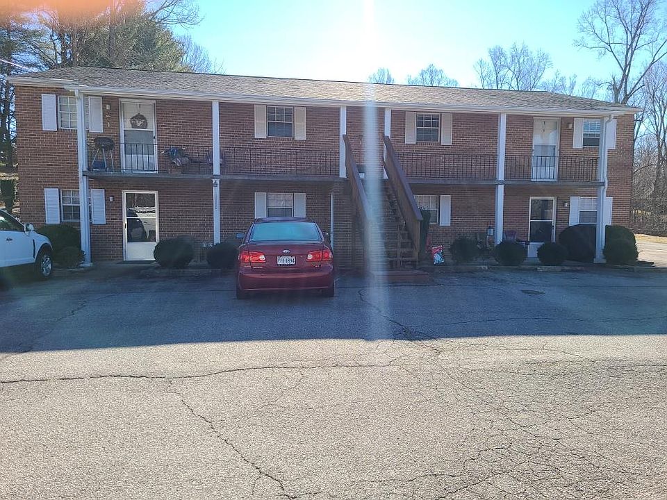 1st image of 108 Franks Ct