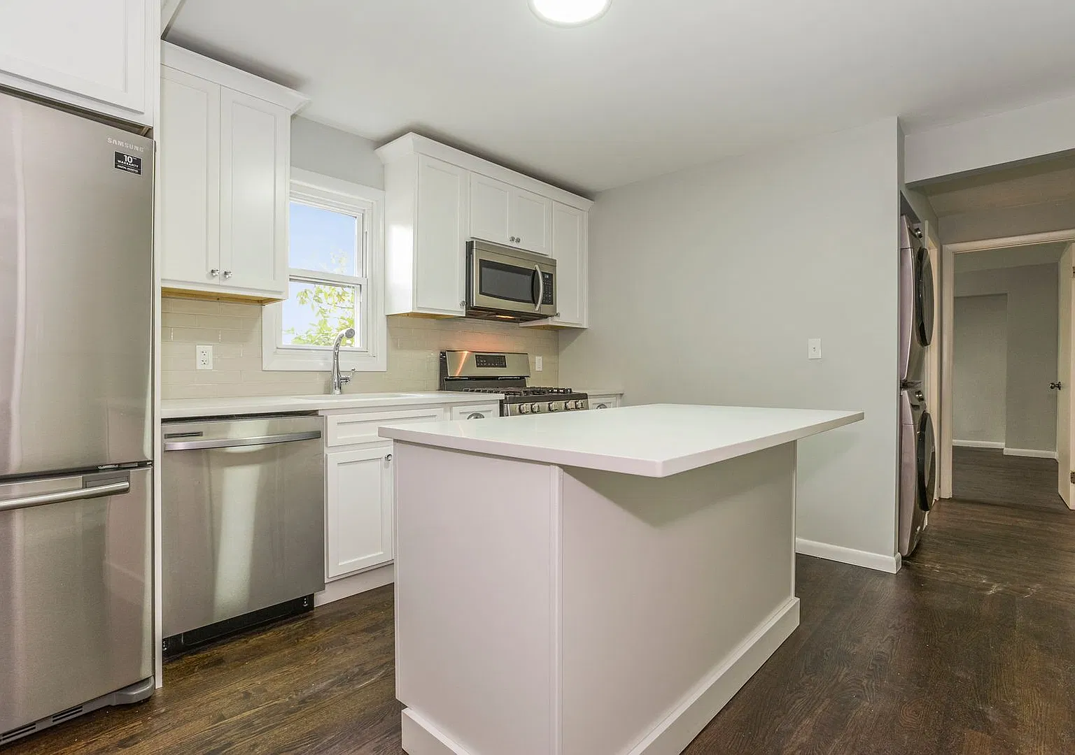 140 Nash Street — Photo 2