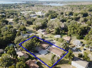 1216 E Hazzard Ave, Eustis, FL 32726