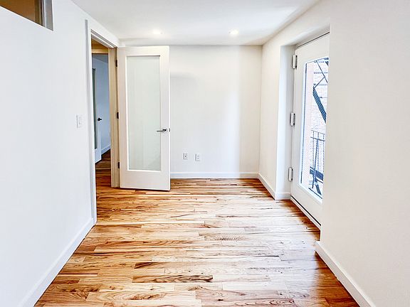 2nd image of 171 Mulberry St APT 4B