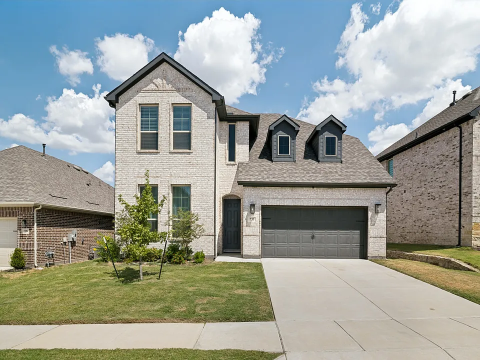 733 Grand Dale Dr