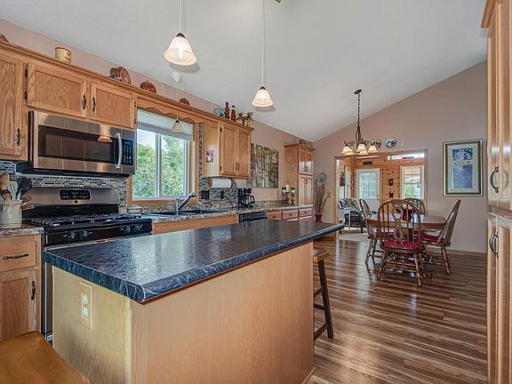 5th image of 38481 Hillshire Ave