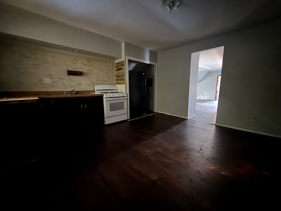 5th image of 334 Willow St #3