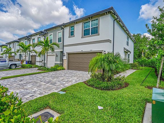 3rd image of 3201 Watercress Drive #3201