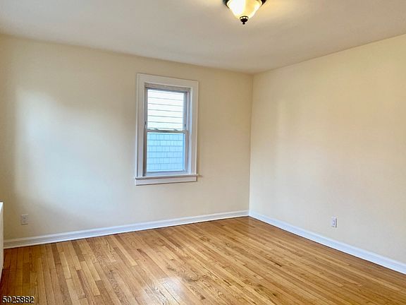 2nd image of 134-136 Florida Ave
